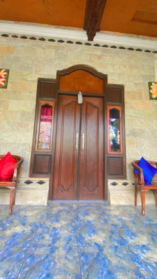 Kuwera Homestay Batununggul Exterior photo