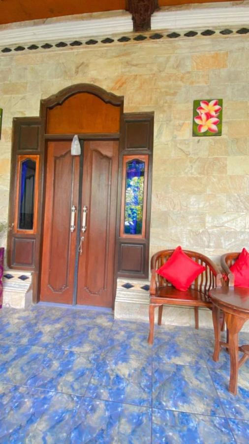Kuwera Homestay Batununggul Exterior photo