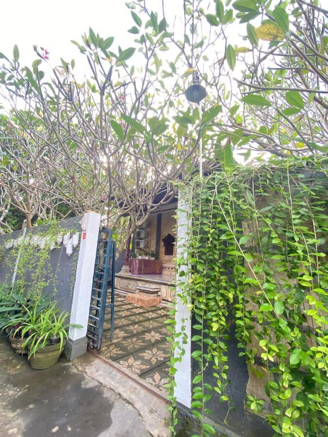 Kuwera Homestay Batununggul Exterior photo